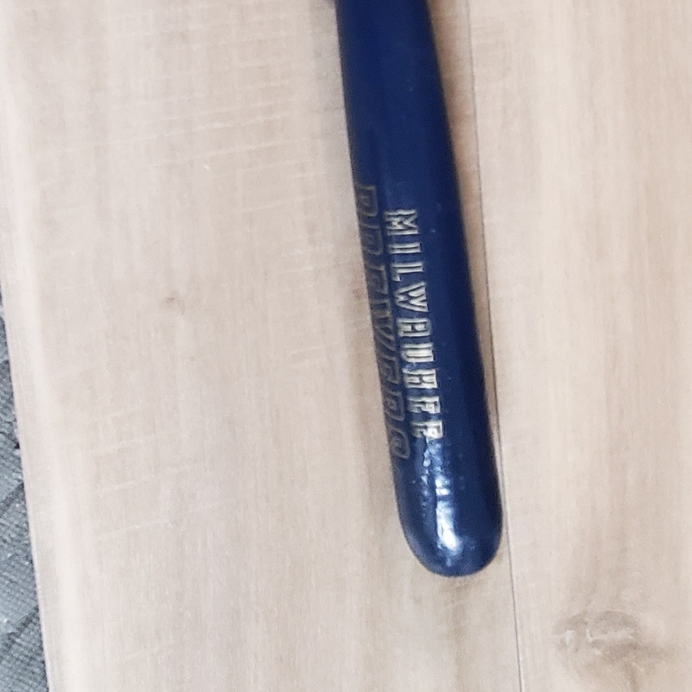 Milwaukee brewers mini bat